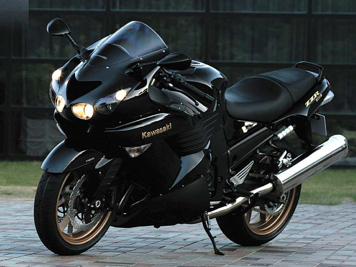 車 バイクの色のおすすめ 選び方 俺が黒いバイクを購入した理由 ガジェマガ